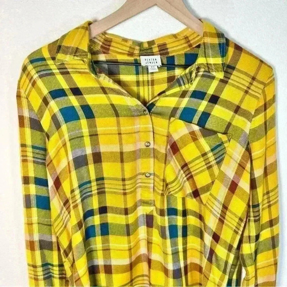Yellow Plaid Women's Top - Picture 2 of 12